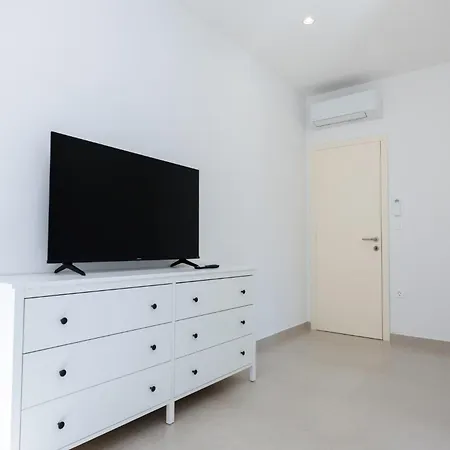 Navis In - Haus Fuer 8 Personen Rogotin