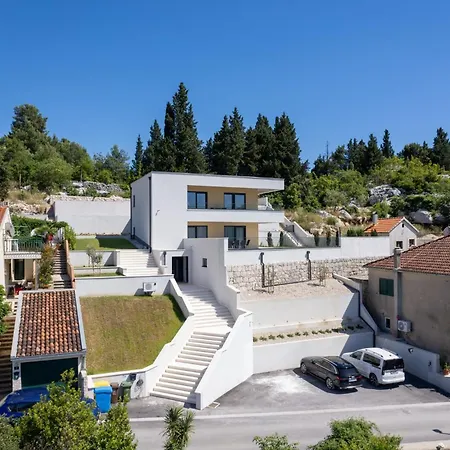 Navis In - Haus Fuer 8 Personen *