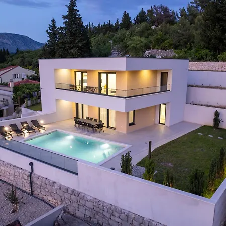 Navis In - Haus Fuer 8 Personen