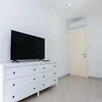 Navis In - Haus Fuer 8 Personen Rogotin