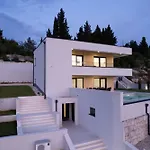 Navis In - Haus Fuer 8 Personen Vila Rogotin