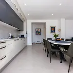 Navis In - Haus Fuer 8 Personen