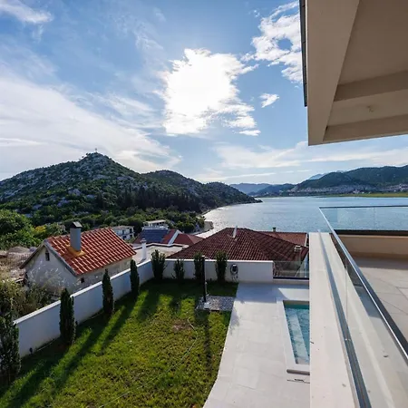 Navis In - Haus Fuer 8 Personen *