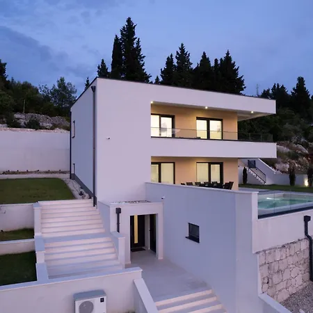 Navis In - Haus Fuer 8 Personen Villa Rogotin